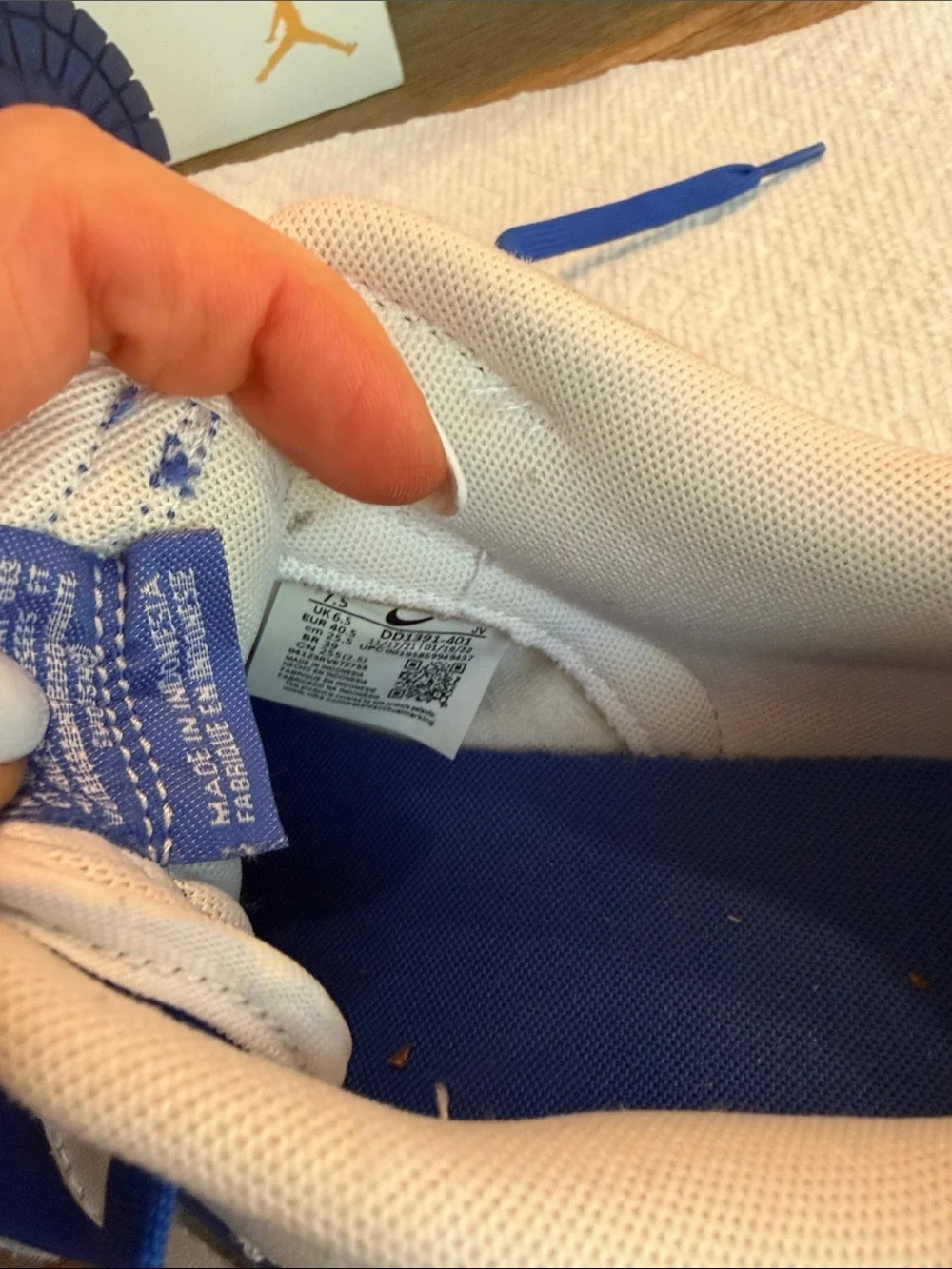 Nike Low-Top Sneakers in White and Royal Blue